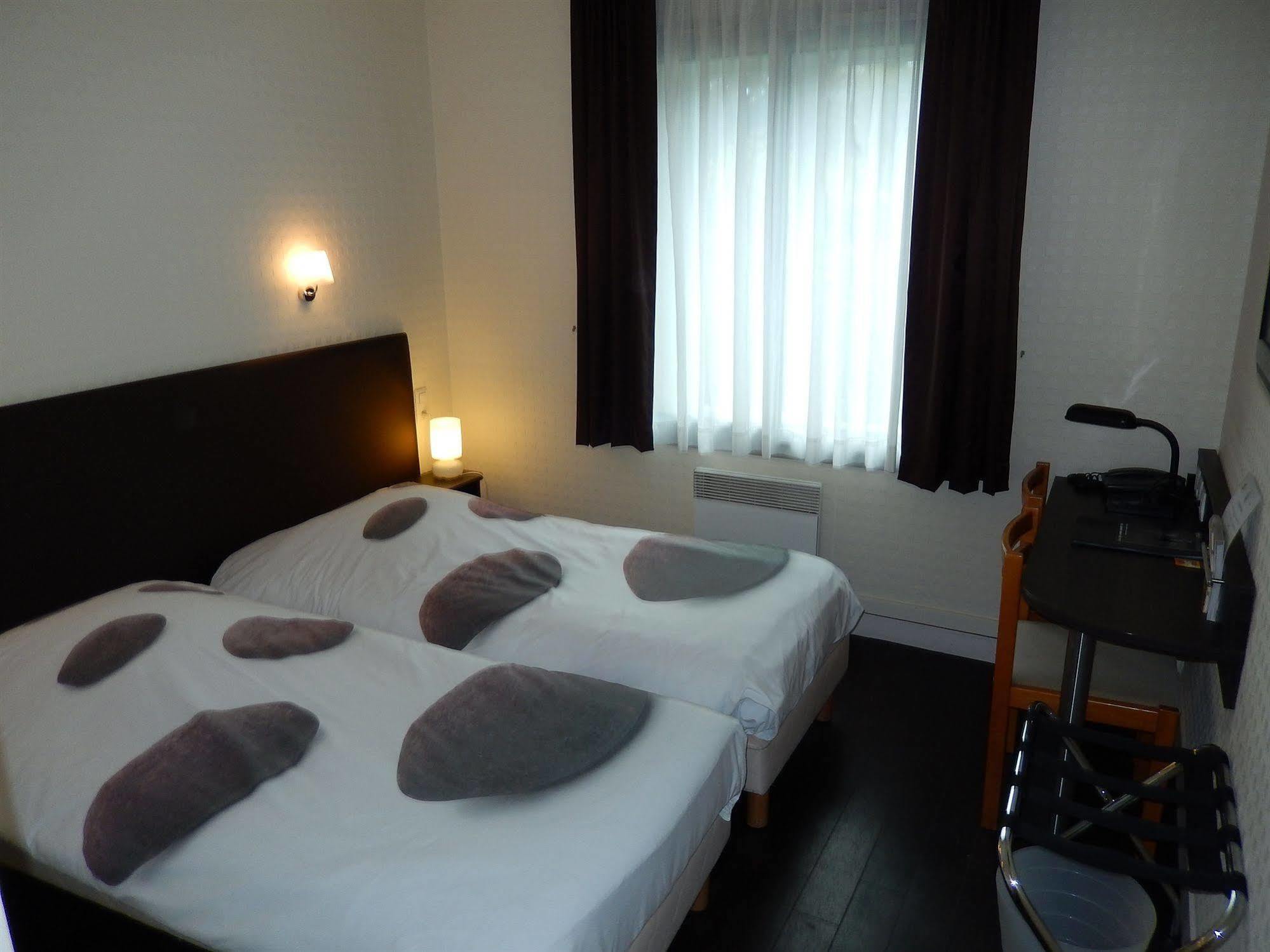 Logis Hotel Lodge La Valette Cesson-Sevigne Exterior photo