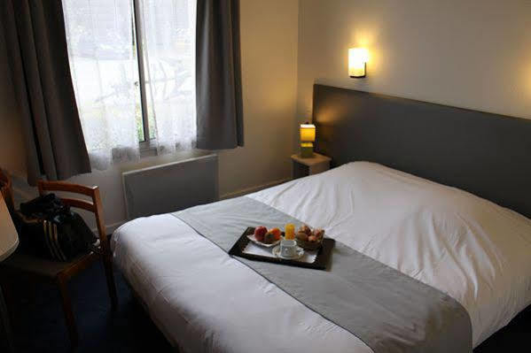 Logis Hotel Lodge La Valette Cesson-Sevigne Exterior photo